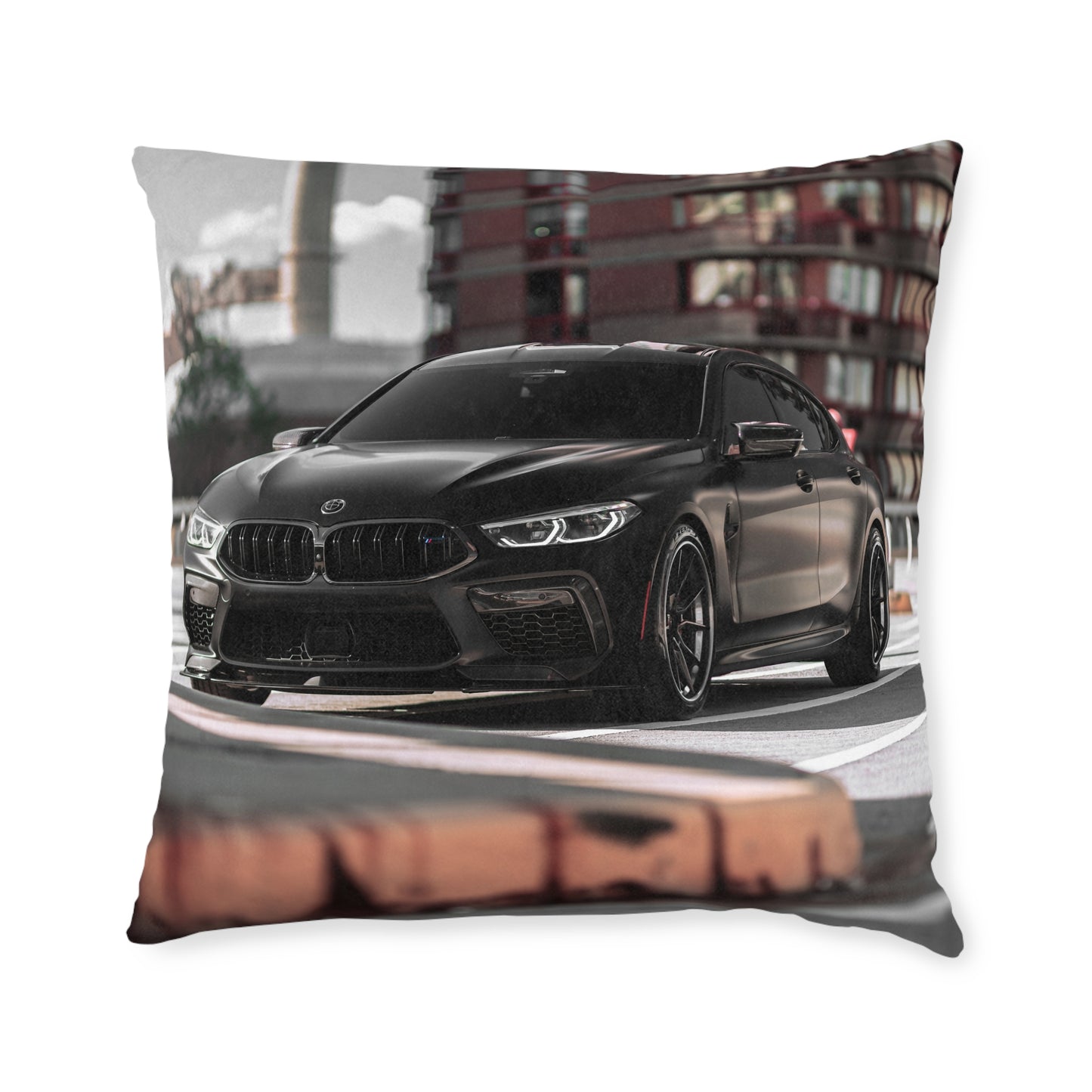 BMW M8