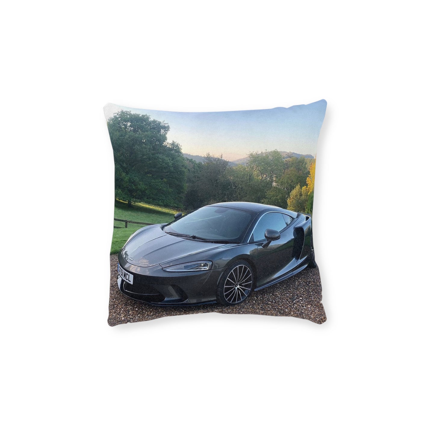McLaren GT