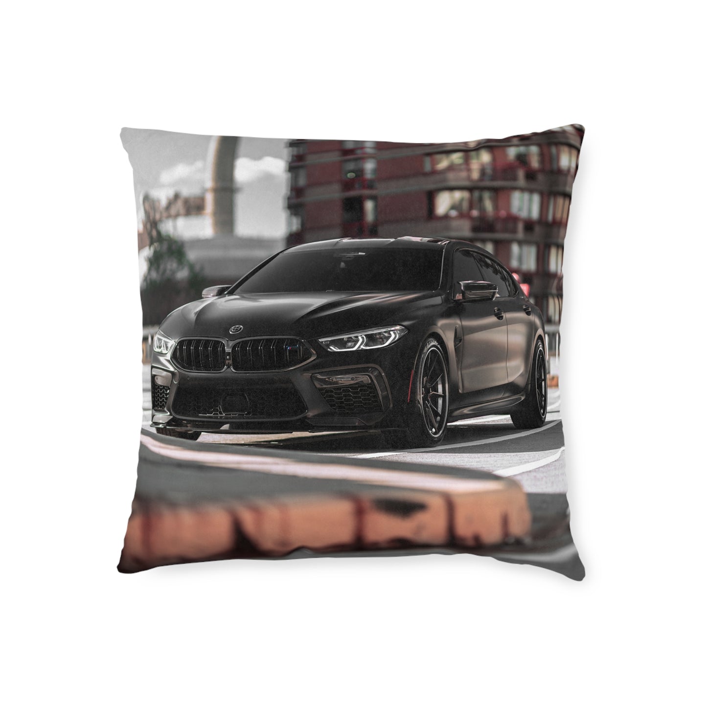 BMW M8